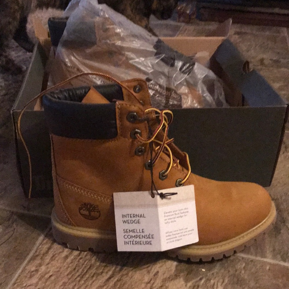 NWT wedge timberlands